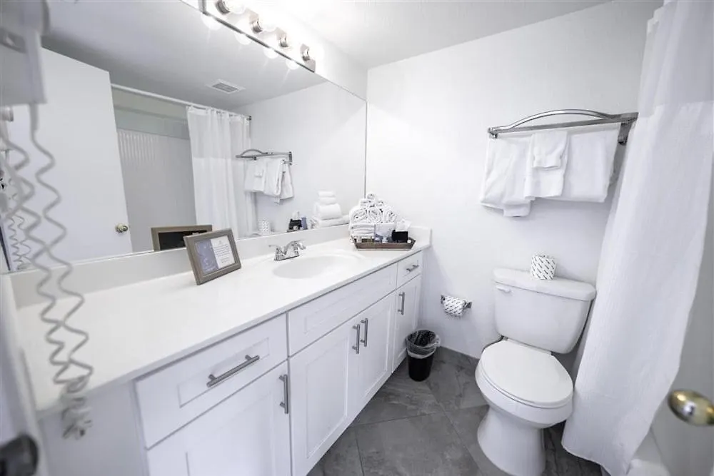 Scottsdale'S Premium Short Term Getaway, Fully Furnished 1 Bedroom Homes, Free Golf, Cable, Utilities, Wi-Fi, Parking, Pool, And Bike Trails- Unit 112 Apts
